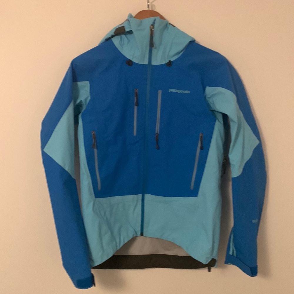 Patagonia Waterproof Shell / Blue / Small